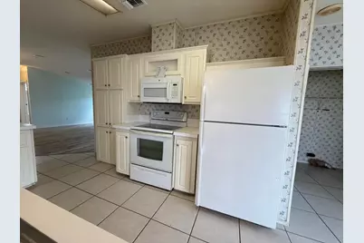 294 Kingfisher Avenue, Fort Pierce, FL 34982 - Photo 11