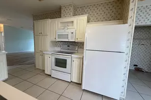 294 Kingfisher Ave, Fort Pierce, FL 34982 - Photo 11