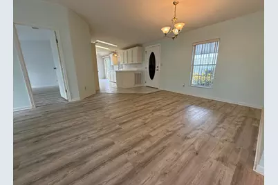 294 Kingfisher Avenue, Fort Pierce, FL 34982 - Photo 3