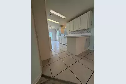 294 Kingfisher Avenue, Fort Pierce, FL 34982 - Photo 9
