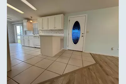 294 Kingfisher Avenue, Fort Pierce, FL 34982 - Photo 5