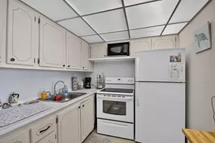 16 Sussex A, West Palm Beach, FL 33417 - Photo 13