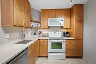 340 Sunset Dr, Fort Lauderdale, FL 33301 - Photo 5