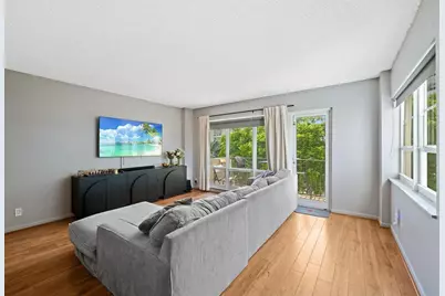 340 Sunset Drive #401, Fort Lauderdale, FL 33301 - Photo 11
