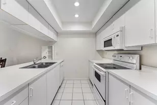 170 Waterside Dr, Hypoluxo, FL 33462 - Photo 5