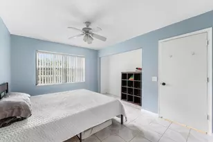 170 Waterside Dr, Hypoluxo, FL 33462 - Photo 9