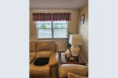 74 Newport Court E, Deerfield Beach, FL 33442 - Photo 3