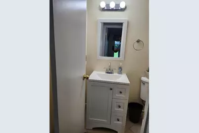 74 Newport Court E, Deerfield Beach, FL 33442 - Photo 25