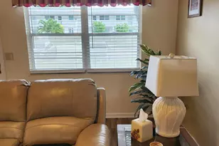 74 Newport Ct E, Deerfield Beach, FL 33442 - Photo 3