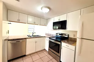 3100 SE Brook St, Stuart, FL 34997 - Photo 9