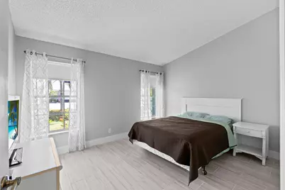 5256 Tiffany Anne Circle, West Palm Beach, FL 33417 - Photo 25