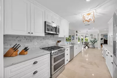 10410 SE Banyan Way, Tequesta, FL 33469 - Photo 7