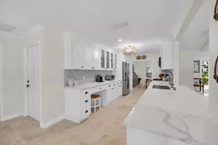 10410 SE Banyan Way, Tequesta, FL 33469 - Photo 9