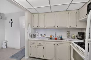 16 Sussex A, West Palm Beach, FL 33417 - Photo 15