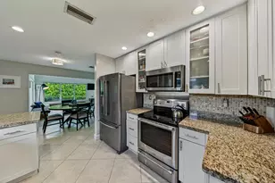3652 NE 18th Ave, Oakland Park, FL 33334 - Photo 17