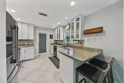 3652 NE 18th Avenue, Oakland Park, FL 33334 - Photo 13