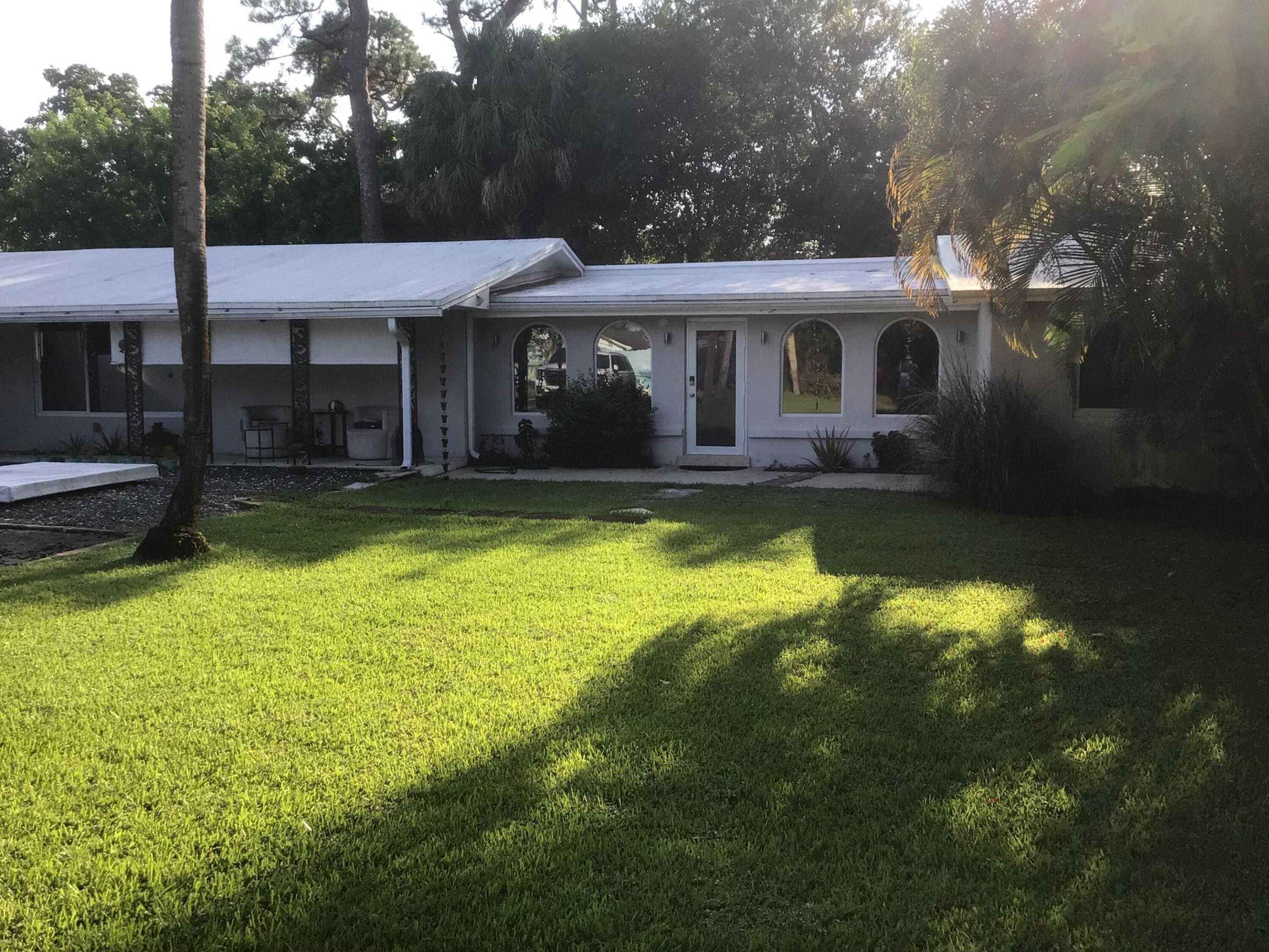 2019 SW 29th Ave main architectural view