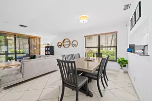 3952 Cocoplum Cir, Coconut Creek, FL 33063 - Photo 11