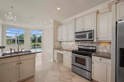 8887 Via Prestigio W, Wellington, FL 33411 - Photo 9