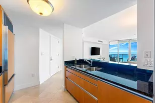 17201 Collins Ave, Sunny Isles Beach, FL 33160 - Photo 9