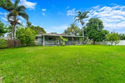 110 W Mango Road, Lake Worth, FL 33467 - Photo 27