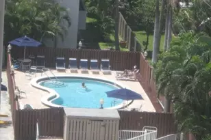 2555 NE 11th St, Fort Lauderdale, FL 33304 - Photo 13