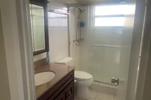 2555 NE 11th St, Fort Lauderdale, FL 33304 - Photo 13