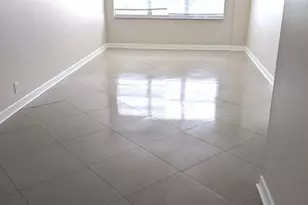 2555 NE 11th St, Fort Lauderdale, FL 33304 - Photo 3