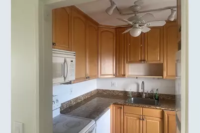2555 NE 11th Street #803, Fort Lauderdale, FL 33304 - Photo 9