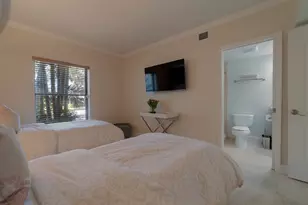 13400 Polo Rd W, Wellington, FL 33414 - Photo 19