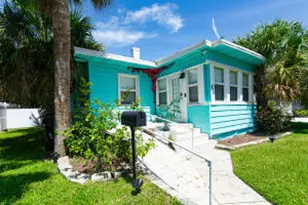 305 N Lakeside Dr, Lake Worth Beach, FL 33460 - Photo 1