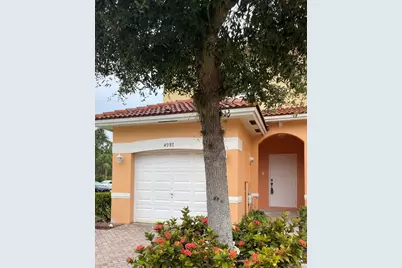 4987 SE Mariner Garden Circle SE, Stuart, FL 34997 - Photo 1