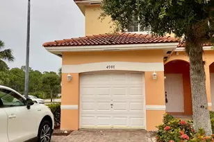 4987 SE Mariner Garden Circle SE, Stuart, FL 34997 - Photo 17