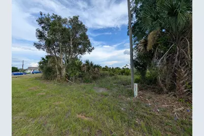 3015 64th Street W, Lehigh Acres, FL 33971 - Photo 3