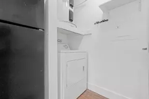 8771 NW 39th St, Sunrise, FL 33351 - Photo 19