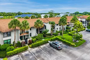 11355 Pond View Dr, Wellington, FL 33414 - Photo 21