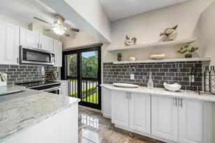 11355 Pond View Dr, Wellington, FL 33414 - Photo 3