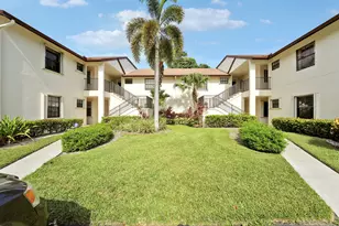 3254 Jog Park Dr, Greenacres, FL 33467 - Photo 5