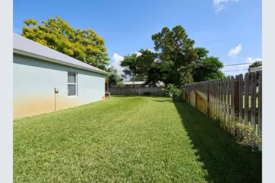 1189 NW 15th Street, Stuart, FL 34994 - Photo 23