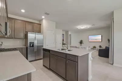 4601 Pinehurst Trail E, Oakland Park, FL 33309 - Photo 9