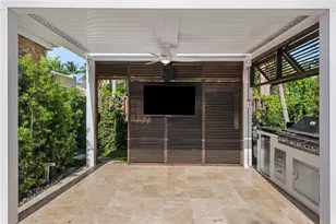 916 SE 5th Ct, Fort Lauderdale, FL 33301 - Photo 5