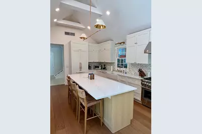 117 Via Vizcaya, Palm Beach, FL 33480 - Photo 11
