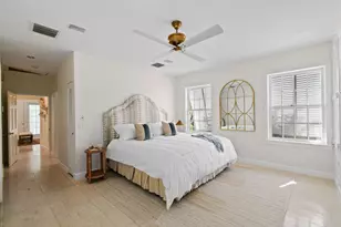 117 Via Vizcaya, Palm Beach, FL 33480 - Photo 15