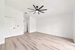15931 Canosa Ct, Wellington, FL 33414 - Photo 19