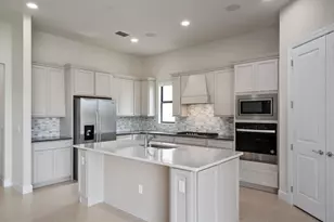 818 SE Courances Dr, Port Saint Lucie, FL 34984 - Photo 15