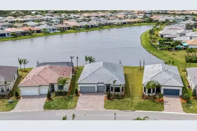 818 SE Courances Drive, Port Saint Lucie, FL 34984 - Photo 3