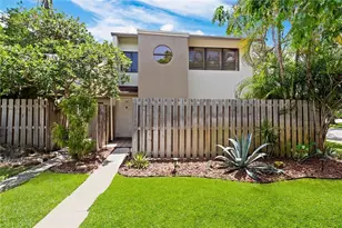 324 City View Dr, Fort Lauderdale, FL 33311 - Photo 1