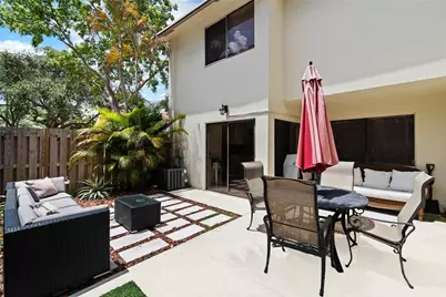 324 City View Drive, Fort Lauderdale, FL 33311 - Photo 25