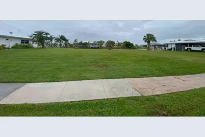 134 Bangsberg Road SE, Port Charlotte, FL 33952 - Photo 3