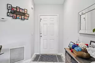 1074 SW Barbarosa Ave SW, Port Saint Lucie, FL 34953 - Photo 7